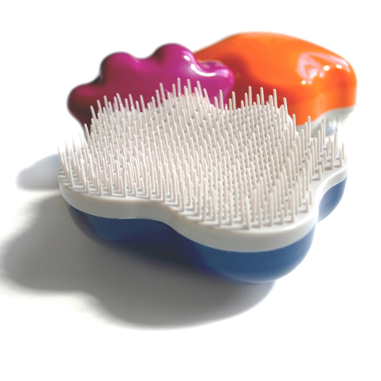 Pet detangler store brush